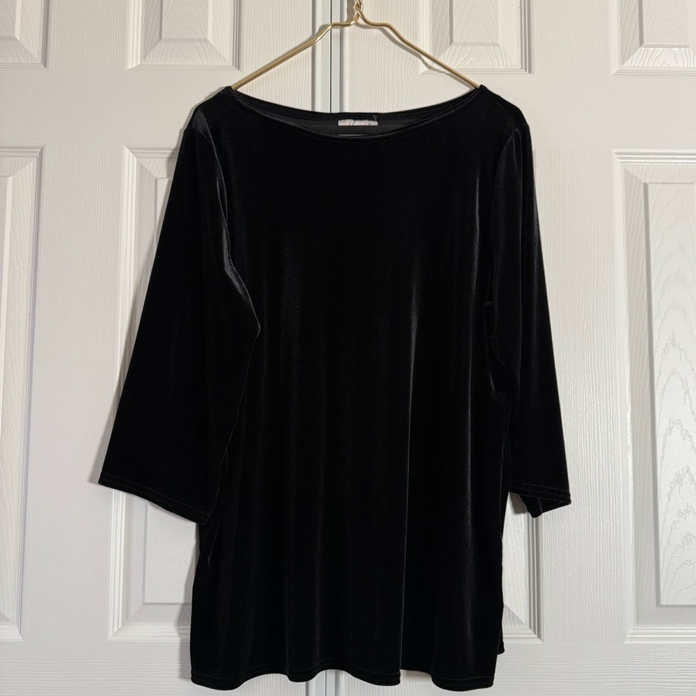 Kathie Lee Collection Women’s Plus Size Black Velvet 3/4 Sleeve Top Blouse